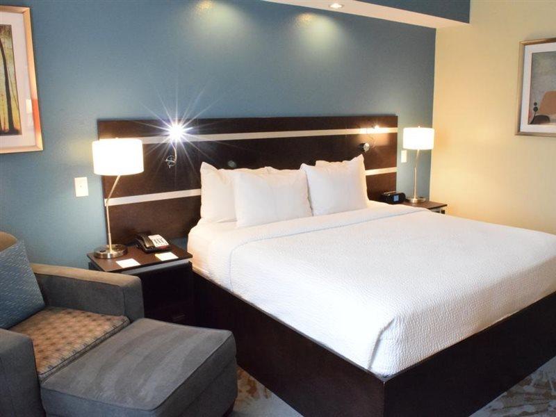 Fairfield Inn And Suites By Marriott North Spring Dış mekan fotoğraf