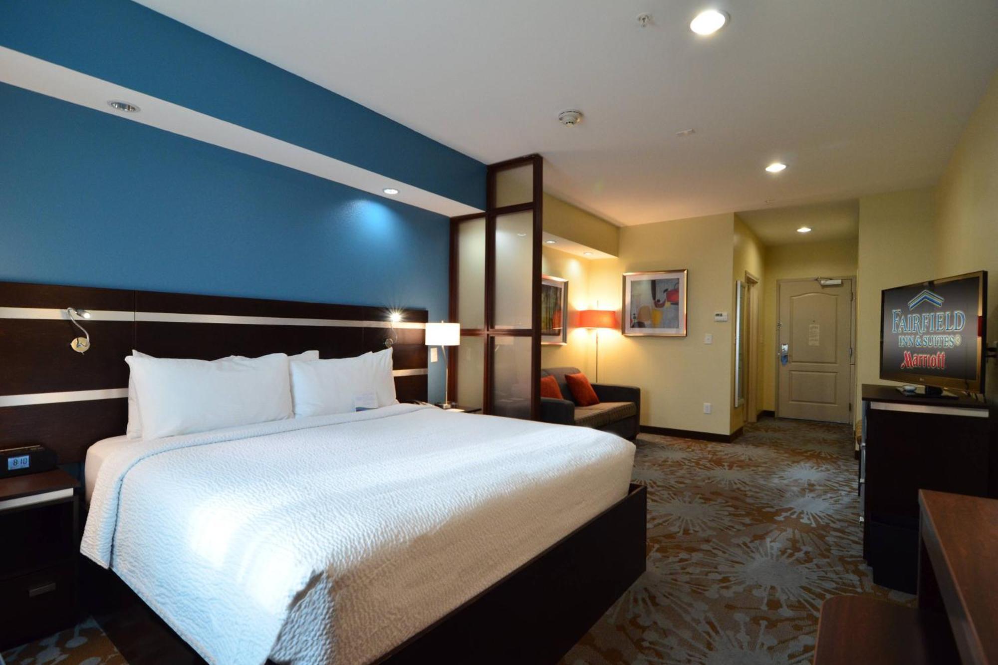 Fairfield Inn And Suites By Marriott North Spring Dış mekan fotoğraf