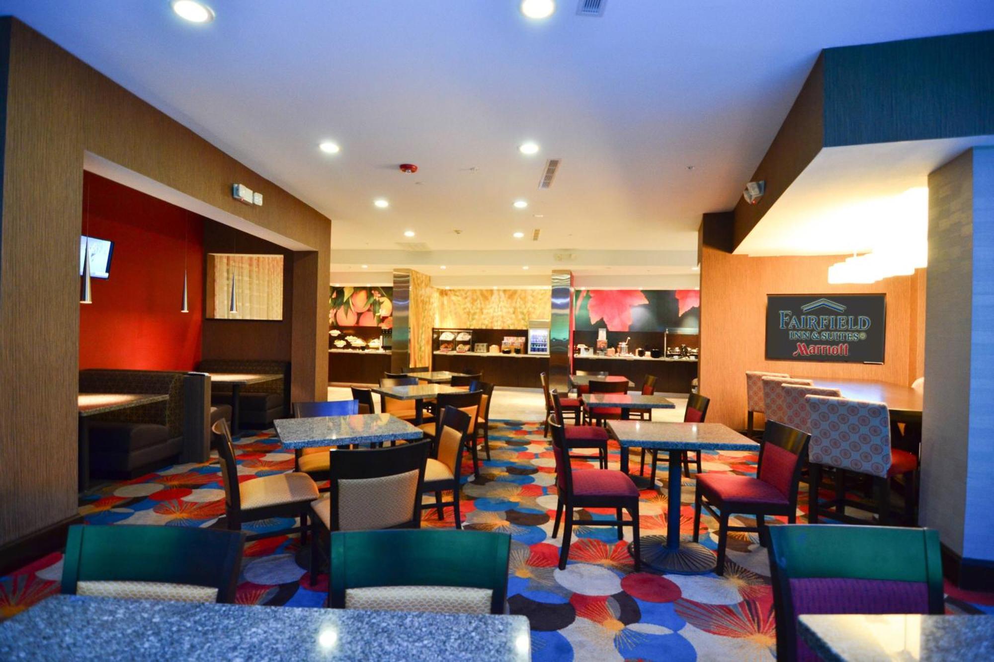 Fairfield Inn And Suites By Marriott North Spring Dış mekan fotoğraf