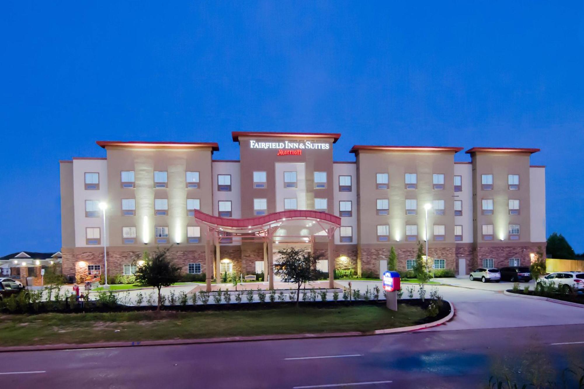 Fairfield Inn And Suites By Marriott North Spring Dış mekan fotoğraf